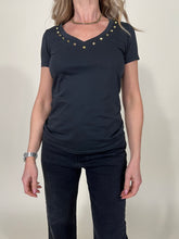 Load image into Gallery viewer, T-Shirt Borchiette I Più Colori
