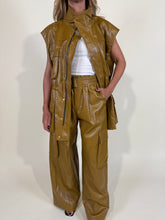Load image into Gallery viewer, Gilet Mustard

