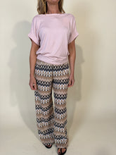 Load image into Gallery viewer, T-shirt V Schiena | Viscosa | Più colori.
