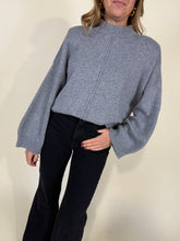 Carica l&#39;immagine nel visualizzatore di Gallery, Maglione Spalla | Più colori | Lana e Cahsmere
