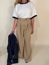 Carica l'immagine nel visualizzatore di Gallery, Pantalone bottone | Camel
