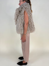 Carica l'immagine nel visualizzatore di Gallery, Gilet Rose ecopelliccia
