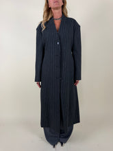 Load image into Gallery viewer, Cappotto lungo Gessato | Lana &amp; seta
