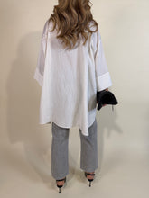 Carica l'immagine nel visualizzatore di Gallery, Camicia Man
