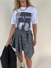 Carica l'immagine nel visualizzatore di Gallery, T-shirt Tabi &amp; Tapis | Oversize | 100% cotone.
