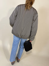 Load image into Gallery viewer, Bomber Tea | Ecopelliccia
