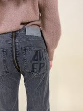 Carica l'immagine nel visualizzatore di Gallery, Denim Gigi zipped | Black Wash
