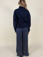 Carica l'immagine nel visualizzatore di Gallery, Maglia zip in 100% lana | BLU
