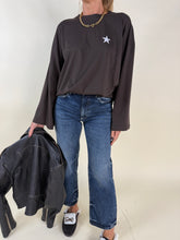 Carica l'immagine nel visualizzatore di Gallery, T-shirt Malibu con scritta Good Days | Più colori
