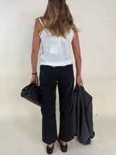 Carica l'immagine nel visualizzatore di Gallery, Denim Kate I Black
