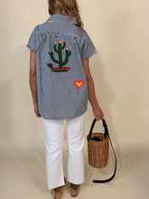 Load image into Gallery viewer, Camicia Cactus | Quadri e ricamo.
