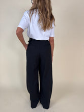 Load image into Gallery viewer, Pantalone Classy | Taglio maschile | Più colori
