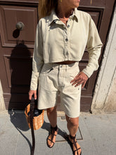 Carica l'immagine nel visualizzatore di Gallery, Camicia Amber | Desert Wash | Crop Denim
