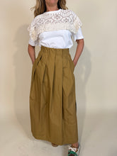 Carica l'immagine nel visualizzatore di Gallery, Gonna Cognac
