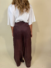 Carica l'immagine nel visualizzatore di Gallery, Pantalone Royal Brown | Lino | Set.
