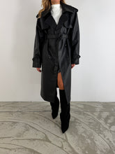 Load image into Gallery viewer, Trench Metallo | Black Ecopelle | Cinturato.
