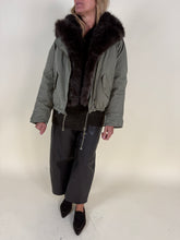 Load image into Gallery viewer, Bomber Erin con ecopelliccia
