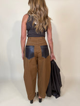 Carica l'immagine nel visualizzatore di Gallery, Pantalone Tabacco | Carpenter
