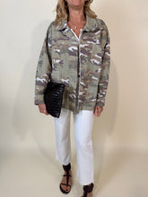 Carica l'immagine nel visualizzatore di Gallery, Bomber Camouflage | Maxi camicia Cotone
