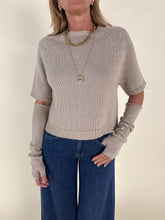 Load image into Gallery viewer, Maglia crop con manicotti | 100% lana | Più colori
