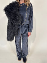 Carica l&#39;immagine nel visualizzatore di Gallery, Tuta Ciniglia | Più colori
