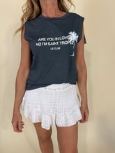 Carica l'immagine nel visualizzatore di Gallery, T-shirt Top Saint Tropez.

