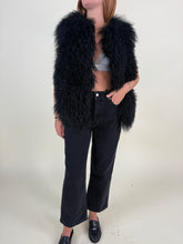 Load image into Gallery viewer, Gilet in Mongolia I produzione Artigianale Made in Italy I PRE ORDINE
