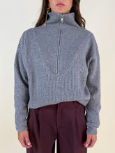 Carica l'immagine nel visualizzatore di Gallery, Maglia Zip in 100% lana | Più colori
