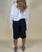 Load image into Gallery viewer, Bermuda Black
