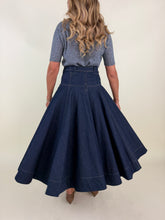 Load image into Gallery viewer, Gonna svasata Dark Blue | Midi
