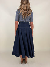 Load image into Gallery viewer, Gonna svasata Dark Blue | Midi
