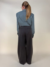 Load image into Gallery viewer, Camicia verde sfiancata | Righe
