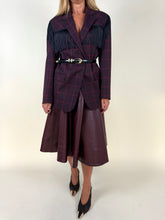 Load image into Gallery viewer, Giacca quadri con frangia | Black &amp; Bordeaux
