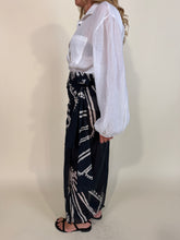 Carica l'immagine nel visualizzatore di Gallery, Completo Panama | Camicia + gonna | TWIN SET
