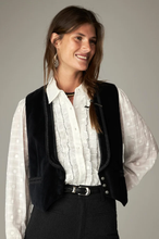 Load image into Gallery viewer, Gilet Lou I Maison Hotel
